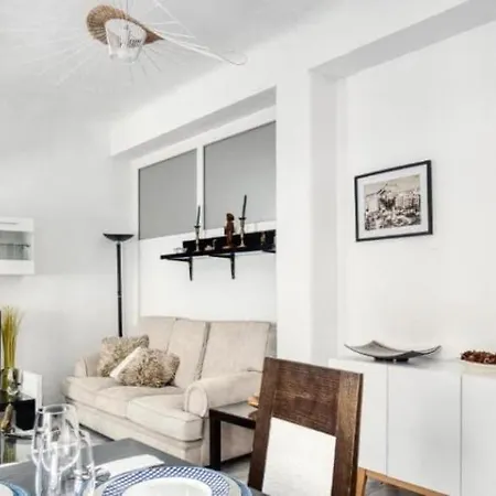 Great Downtown Apartment *